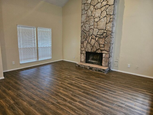 5822 Twisted Pine Ct Unit A in Houston, TX - Building Photo - Building Photo