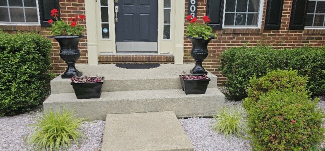 8603 Dorian Ln in Clinton, MD - Building Photo - Building Photo