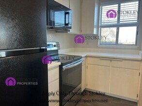 1093 Chadwick Cir in Bay Point, CA - Building Photo - Building Photo