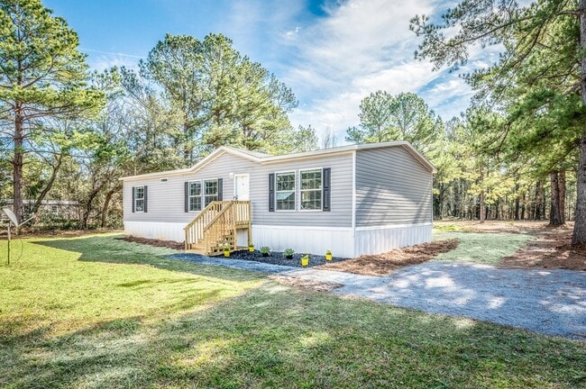 20 Samaria St in Kingstree, SC - Foto de edificio - Building Photo