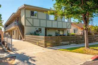 Garden Avenue Apartments in Los Angeles, CA - Building Photo - Building Photo