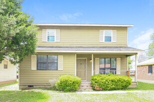 913 Joe Bailey St in Royse City, TX - Building Photo