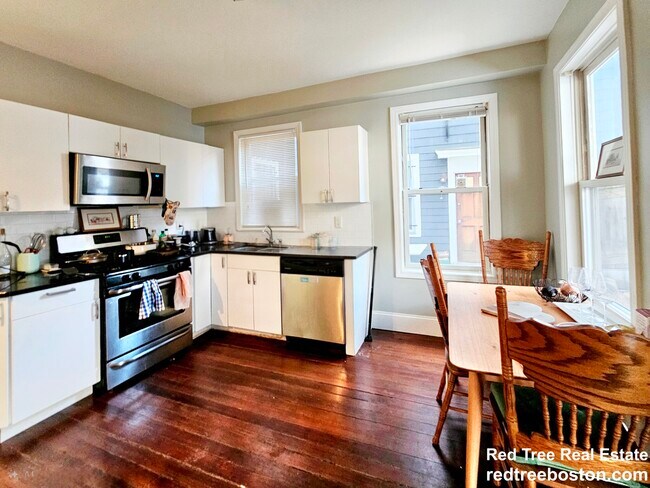 23 Evergreen St in Boston, MA - Foto de edificio - Building Photo