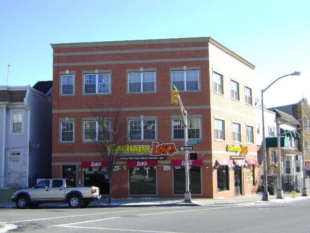 129 Bloomfield Ave in Newark, NJ - Foto de edificio