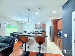 923 Rook Rd in Charlotte, NC - Building Photo - Building Photo