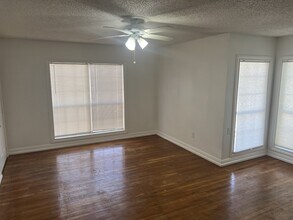 2809 Elgin Ave in Lubbock, TX - Building Photo - Building Photo