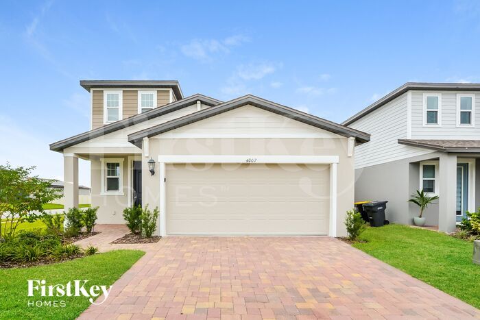 4007 Pucolo Way in Davenport, FL - Building Photo