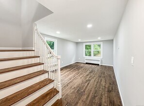 85 Cold Spring Cir in Naugatuck, CT - Building Photo - Building Photo