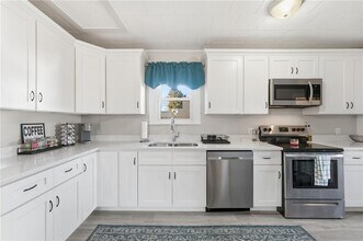 213 St Louis Ave in Woonsocket, RI - Building Photo - Building Photo