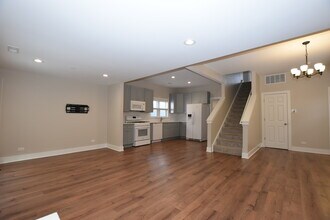 412 Lincoln Ave in Fox River Grove, IL - Building Photo - Building Photo