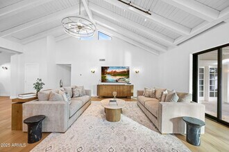 10111 E Cholla St in Scottsdale, AZ - Building Photo - Building Photo