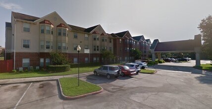 14522 Cornerstone Village Dr in Houston, TX - Building Photo - Building Photo