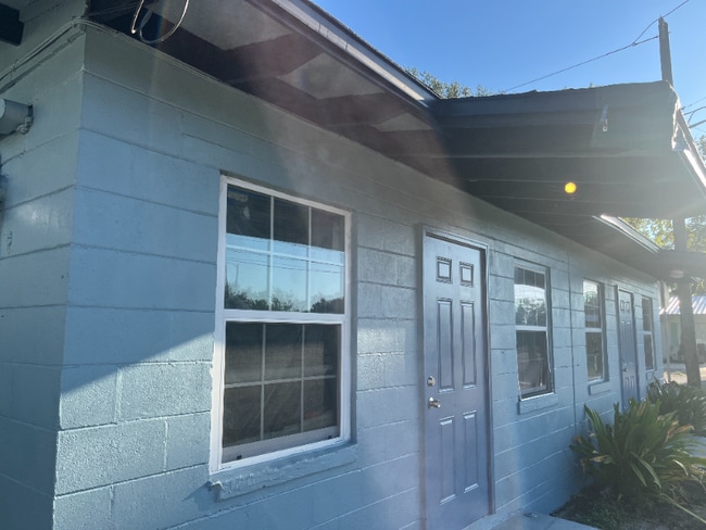1318 SE 7th Ave in Gainesville, FL - Building Photo - Building Photo