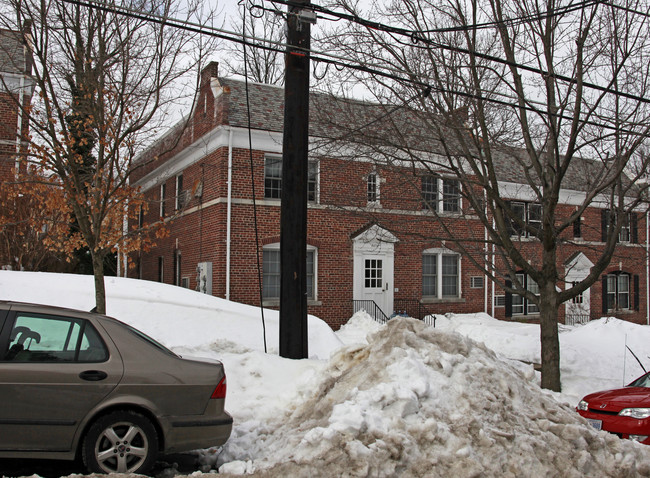 2614 41st St NW in Washington, DC - Building Photo - Building Photo