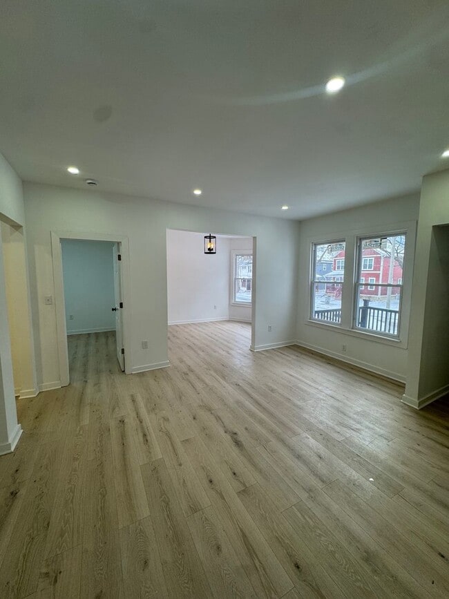 3457 N 2nd St in Milwaukee, WI - Foto de edificio - Building Photo