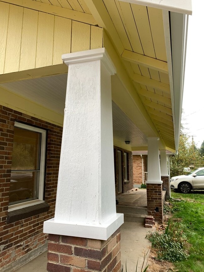 681 WA-7 in Morton, WA - Building Photo - Building Photo