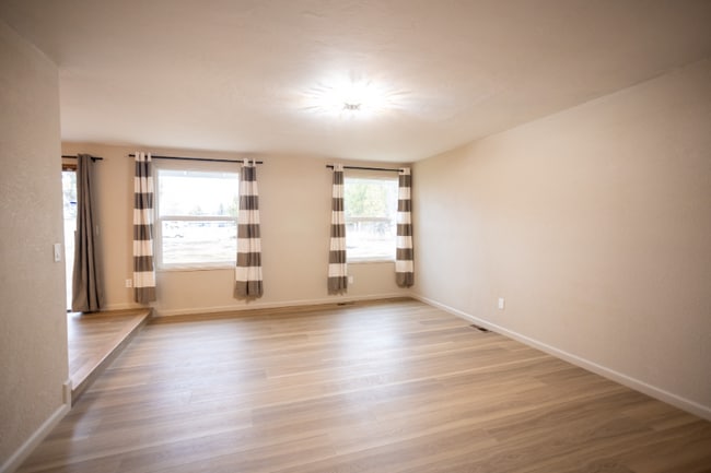 5520 Valleyview Ln in Klamath Falls, OR - Building Photo - Building Photo