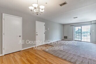 102 Grosvenor Ln in Stafford, VA - Building Photo - Building Photo