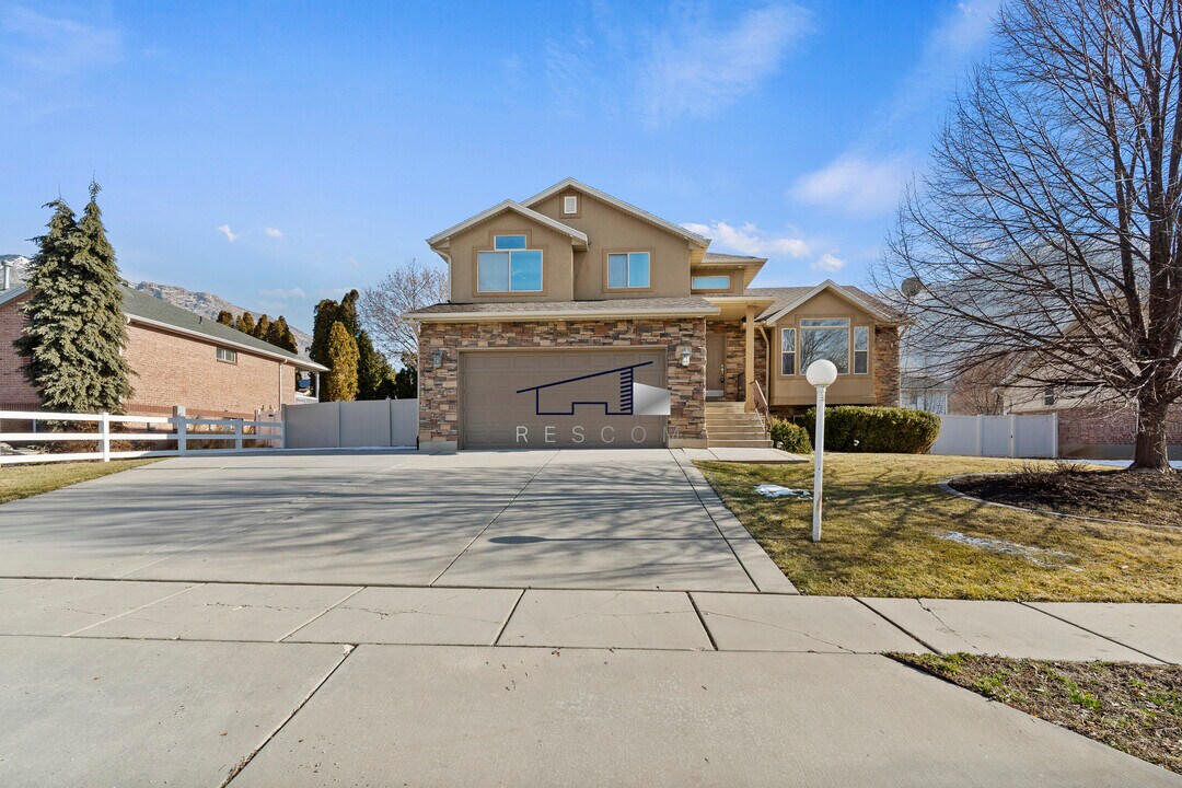 2368 N 650 E in North Ogden, UT - Building Photo