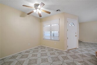 1650 S Campus Ave in Ontario, CA - Foto de edificio - Building Photo