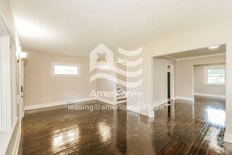 1305 E 59th St in Kansas City, MO - Building Photo - Building Photo