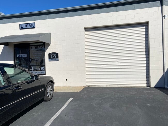 120 N Pacific St, Unit L3 in San Marcos, CA - Building Photo - Building Photo