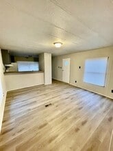 114 Canipe Rd in Dallas, NC - Building Photo - Building Photo