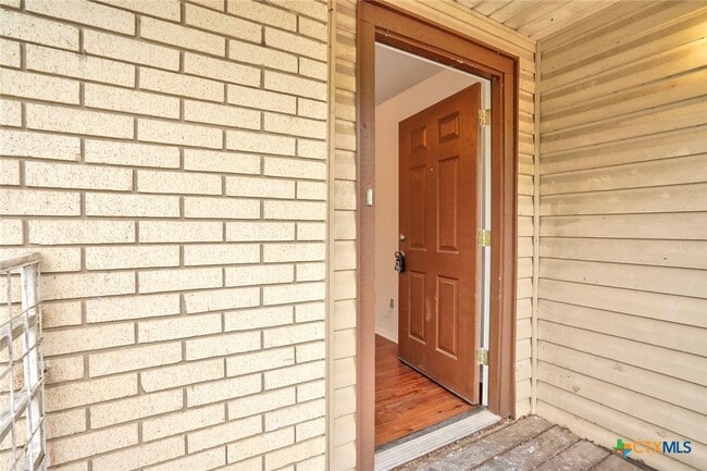 726 Old Martindale Rd in San Marcos, TX - Building Photo - Building Photo