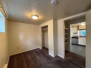 821 W Whitman St in Pocatello, ID - Foto de edificio - Building Photo