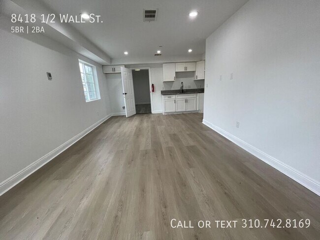 8418 1/2 Wall St in Los Angeles, CA - Building Photo - Building Photo