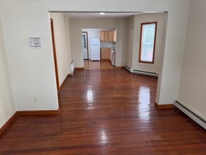 64 Paris St, Unit 1 in Medford, MA - Building Photo - Building Photo