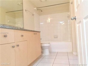 2474 Centergate Dr in Miramar, FL - Building Photo - Building Photo