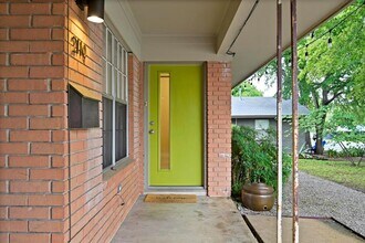 2110 Bluebonnet Ln in Austin, TX - Building Photo - Building Photo