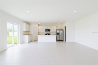 2195 Chris Dr in Winter Haven, FL - Building Photo - Building Photo