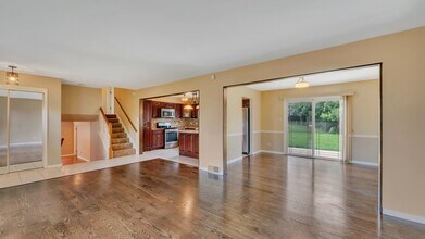 15630 Aris Ct in Orland Park, IL - Building Photo - Building Photo