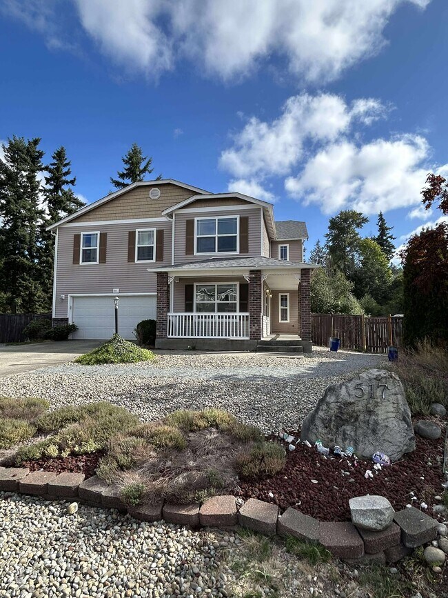 517 Emerald Ln SE in Rainier, WA - Building Photo - Building Photo