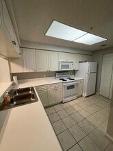 3022 Alcazar Pl in Palm Beach Gardens, FL - Building Photo - Building Photo