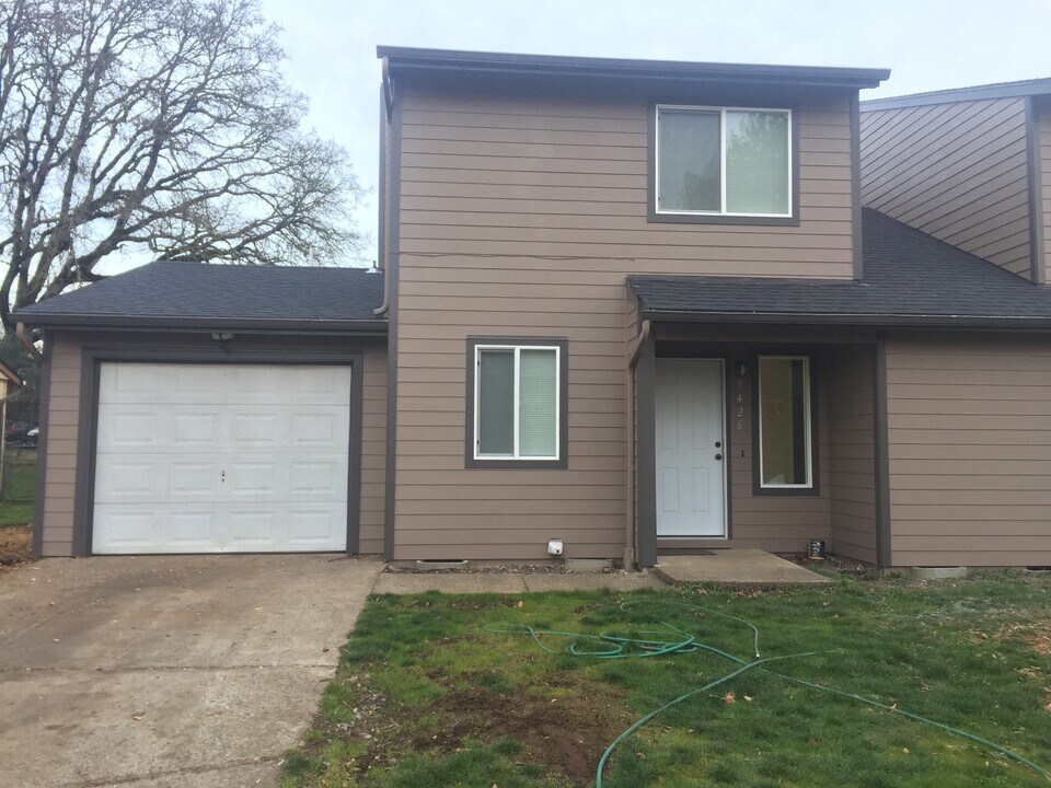 5426 Nicole Ct SE in Salem, OR - Building Photo