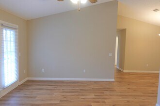 205 Pelham Square Way in Greer, SC - Building Photo - Building Photo