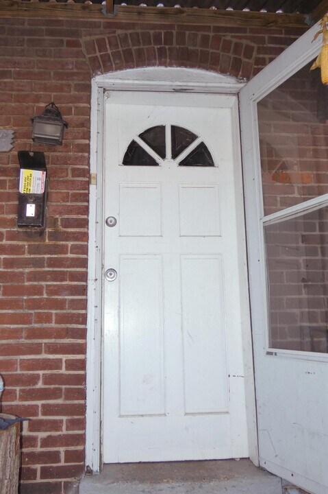 7 Washburn Ave Photo