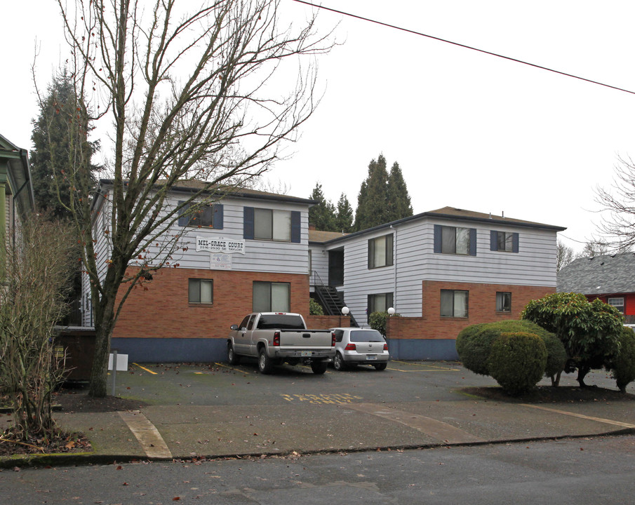 Mel-Grace Court in Portland, OR - Building Photo