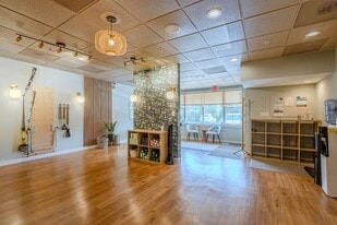 44025 Pipeline Plaza, Unit 115 in Ashburn, VA - Building Photo