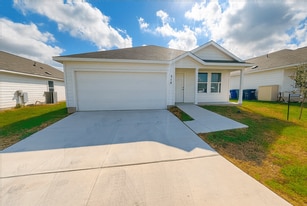 514 Primrose Ln in San Antonio, TX - Building Photo