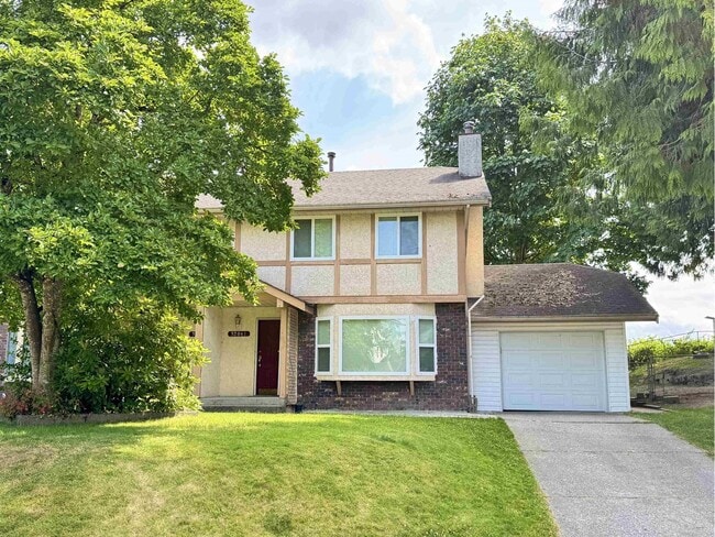 property at 32861 Capilano Pl