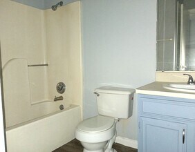 3422 Glen Park Cir NW in Huntsville, AL - Foto de edificio - Building Photo