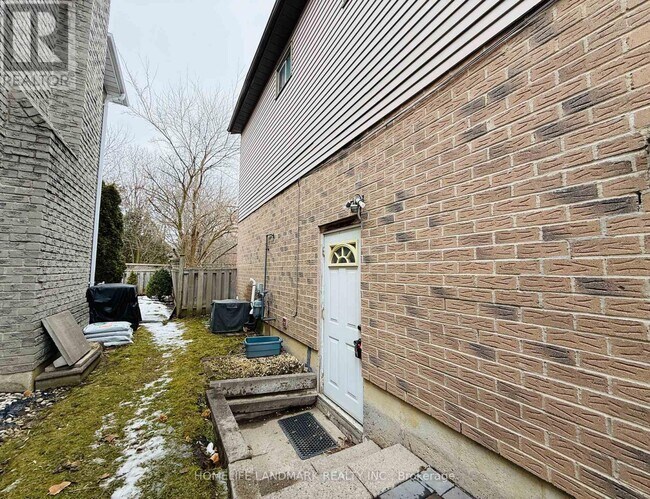 90 Nightstar Dr in Richmond Hill, ON - Building Photo - Building Photo