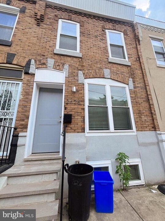 2626 Gerritt St in Philadelphia, PA - Building Photo