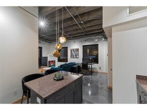 601 S Marquette Ave in Minneapolis, MN - Building Photo - Building Photo