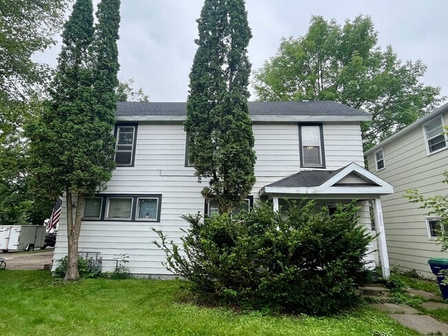 property at 1202 Prospect Ave
