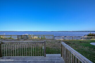 201 Riverside Dr in Sneads Ferry, NC - Building Photo - Building Photo